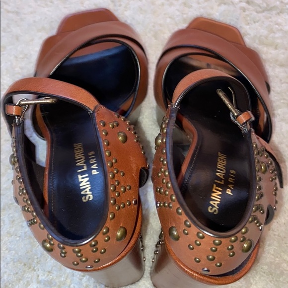 Saint Laurent Farrah Studded Platform Sandals - Picture 7 of 7